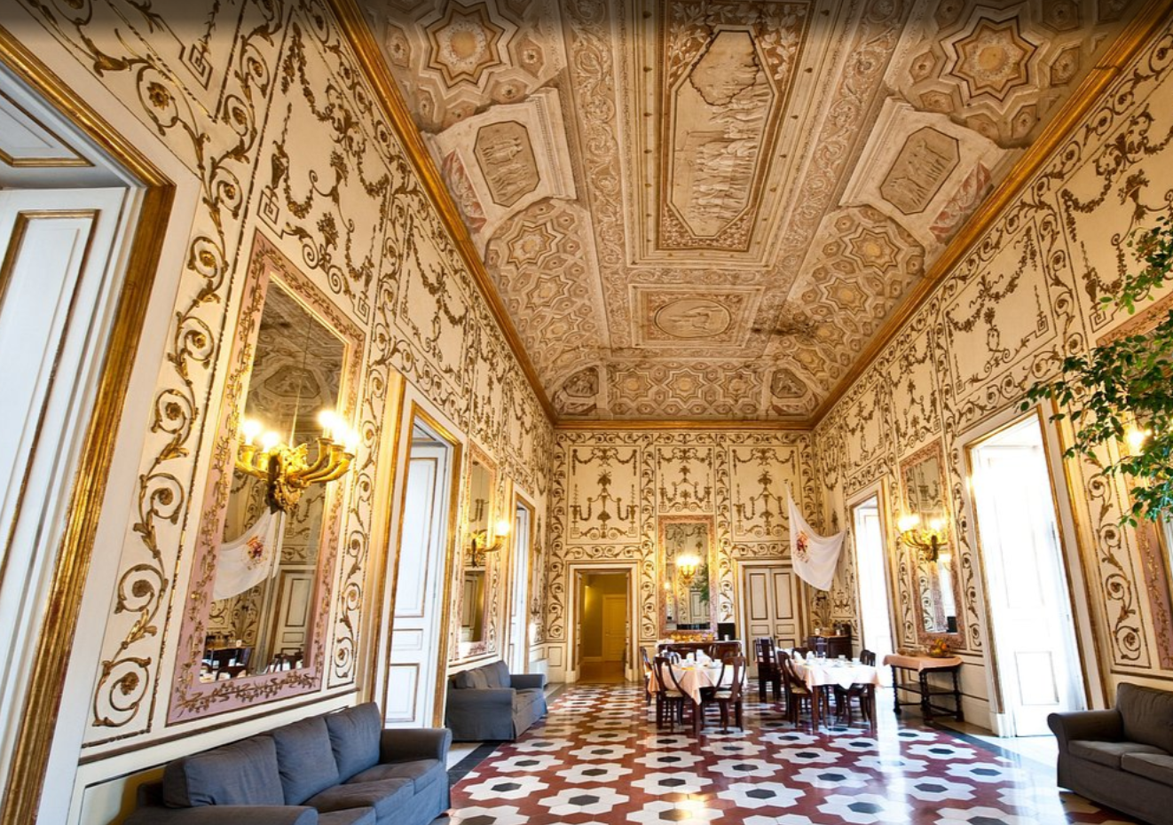 Decumani Hotel De Charm Naples FL